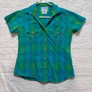 Panhandle Rough Stock Women’s medium Western Pearl Snap Shirt Lime Green & Teal